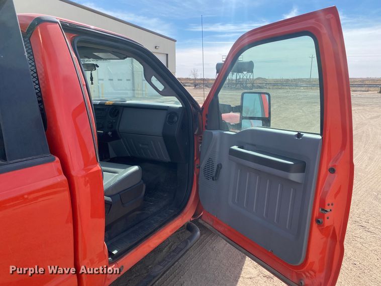 image for item DM8307 2011 Ford F250 Super Duty  pickup truck