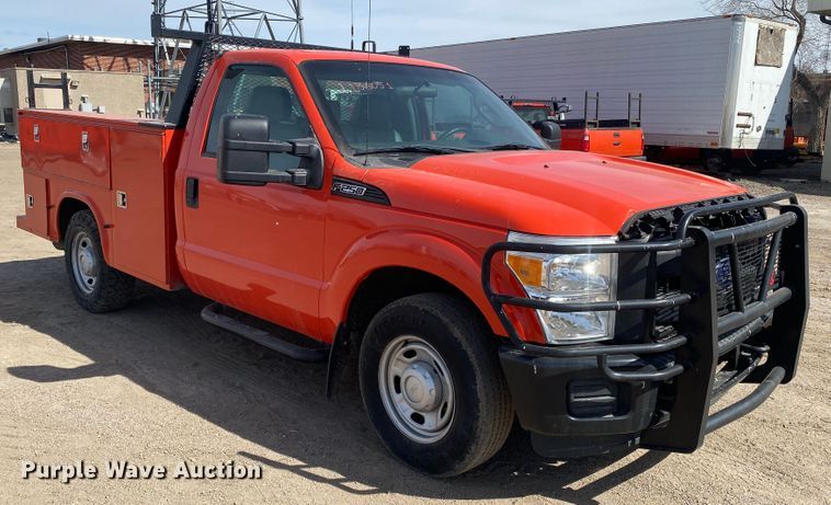 image for item DM8308 2011 Ford F250 Super Duty  utility bed pickup truck