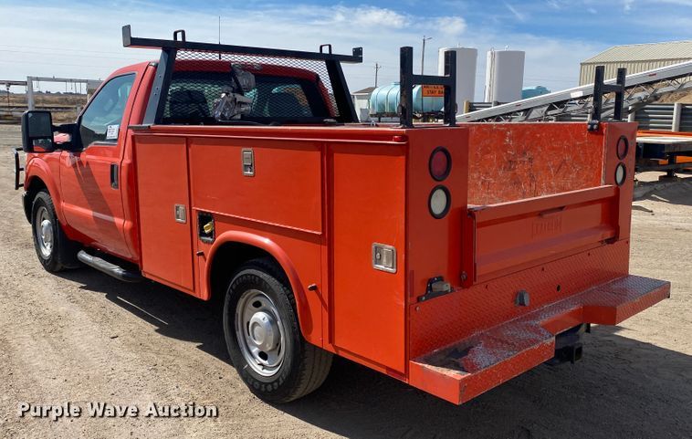 image for item DM8308 2011 Ford F250 Super Duty  utility bed pickup truck