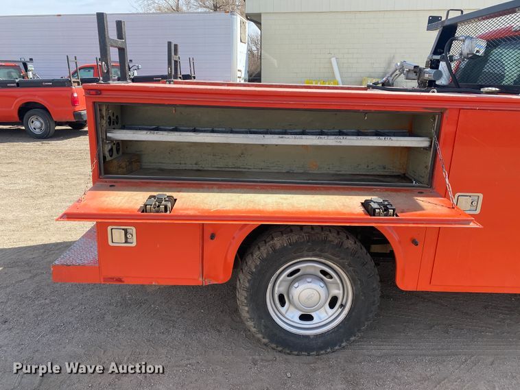 image for item DM8308 2011 Ford F250 Super Duty  utility bed pickup truck