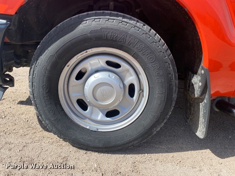 image for item DM8308 2011 Ford F250 Super Duty  utility bed pickup truck