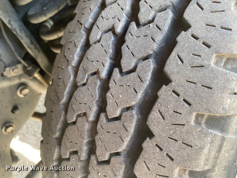 image for item DM8308 2011 Ford F250 Super Duty  utility bed pickup truck