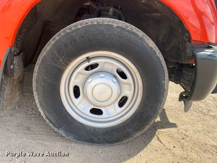 image for item DM8308 2011 Ford F250 Super Duty  utility bed pickup truck