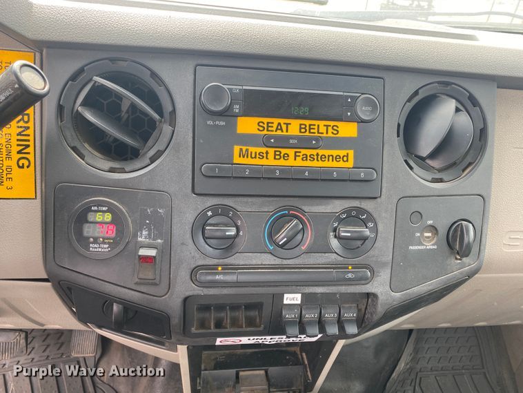 image for item DM8309 2009 Ford F250 Super Duty  pickup truck