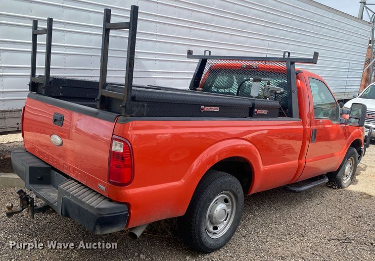 image for item DM8310 2011 Ford F250 Super Duty  pickup truck