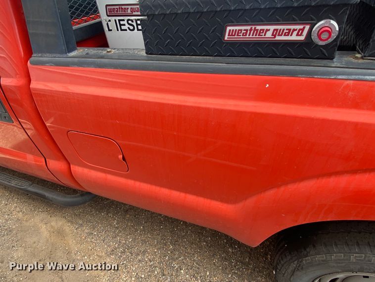 image for item DM8310 2011 Ford F250 Super Duty  pickup truck