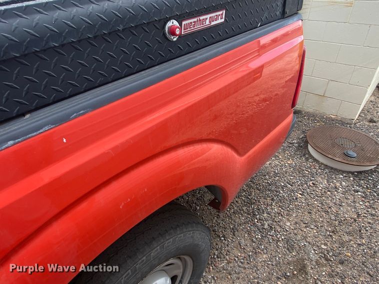 image for item DM8310 2011 Ford F250 Super Duty  pickup truck