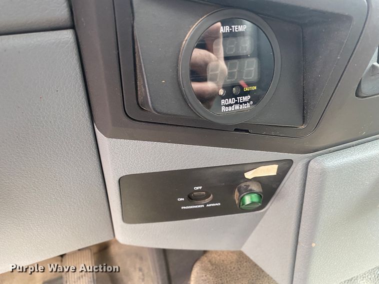 image for item DM8310 2011 Ford F250 Super Duty  pickup truck