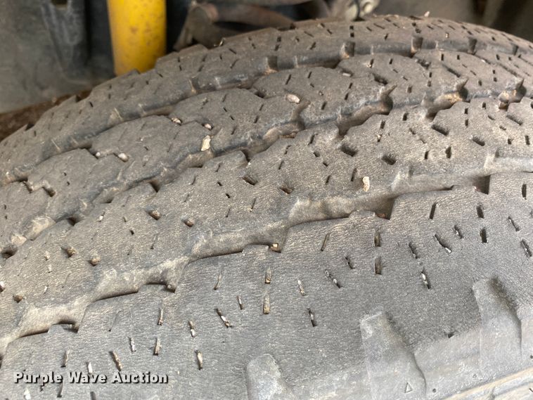 image for item DM8310 2011 Ford F250 Super Duty  pickup truck