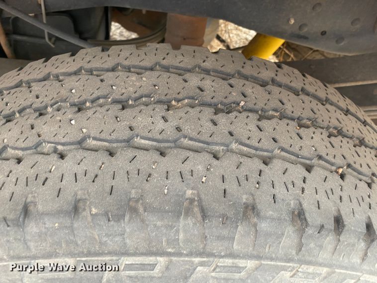 image for item DM8310 2011 Ford F250 Super Duty  pickup truck