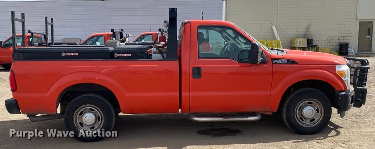 image for item DM8311 2011 Ford F250 Super Duty  pickup truck