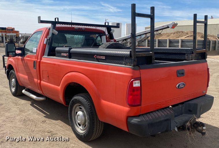 image for item DM8311 2011 Ford F250 Super Duty  pickup truck