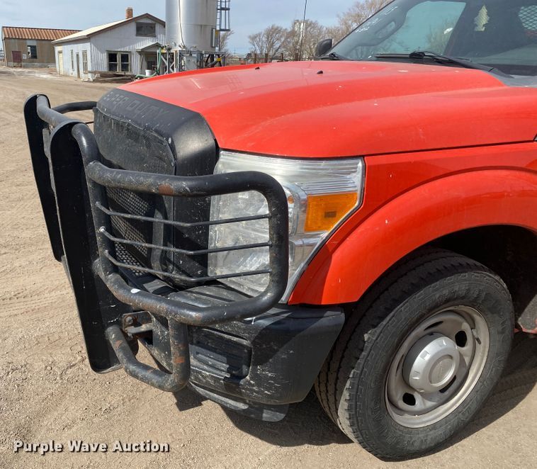 image for item DM8311 2011 Ford F250 Super Duty  pickup truck