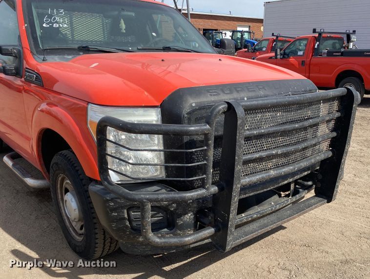 image for item DM8311 2011 Ford F250 Super Duty  pickup truck