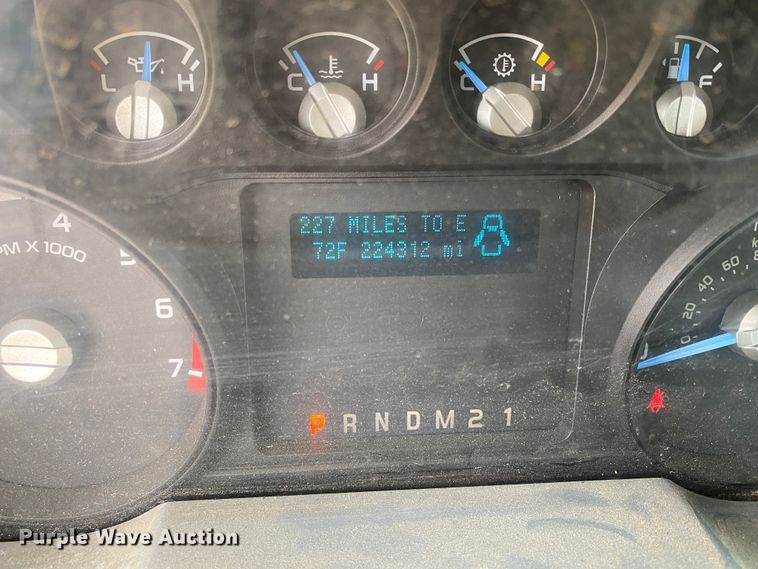 image for item DM8311 2011 Ford F250 Super Duty  pickup truck