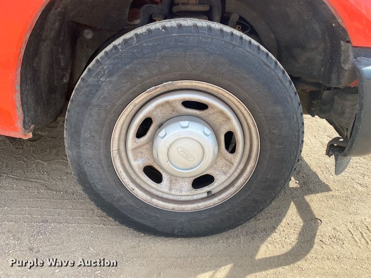 image for item DM8311 2011 Ford F250 Super Duty  pickup truck