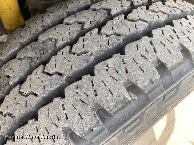 image for item DM8311 2011 Ford F250 Super Duty  pickup truck