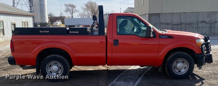 image for item DM8312 2011 Ford F250 Super Duty  pickup truck