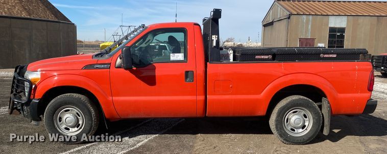 image for item DM8312 2011 Ford F250 Super Duty  pickup truck