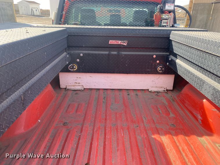 image for item DM8312 2011 Ford F250 Super Duty  pickup truck