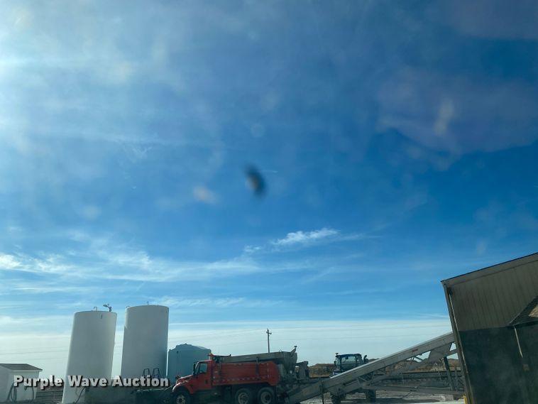 image for item DM8312 2011 Ford F250 Super Duty  pickup truck