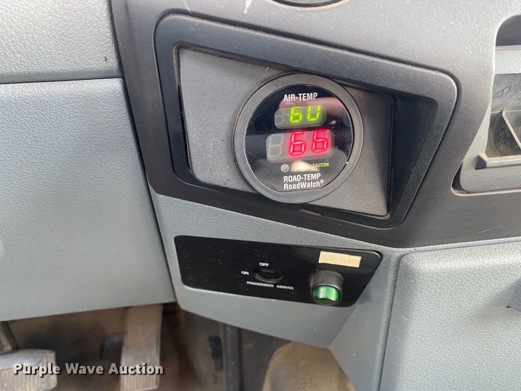 image for item DM8312 2011 Ford F250 Super Duty  pickup truck