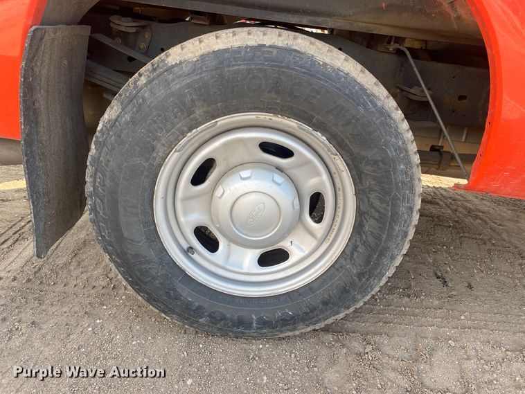 image for item DM8312 2011 Ford F250 Super Duty  pickup truck