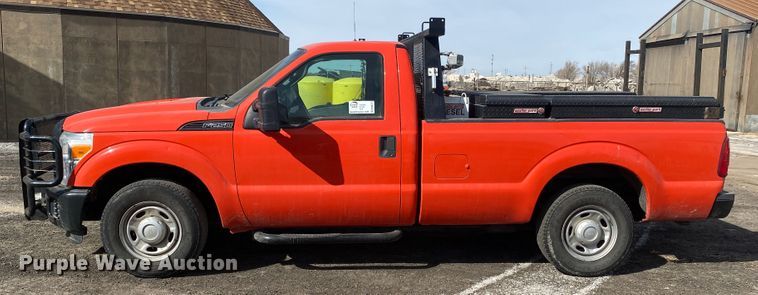 image for item DM8313 2011 Ford F250 Super Duty  pickup truck