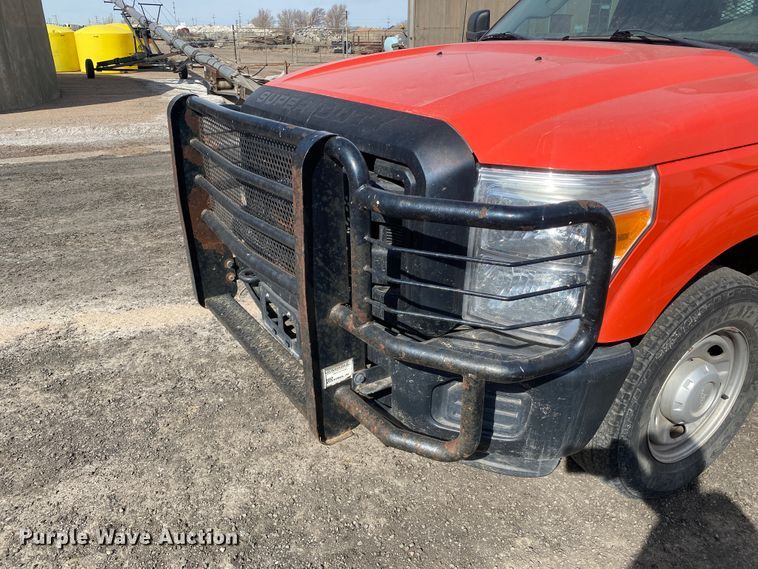 image for item DM8313 2011 Ford F250 Super Duty  pickup truck