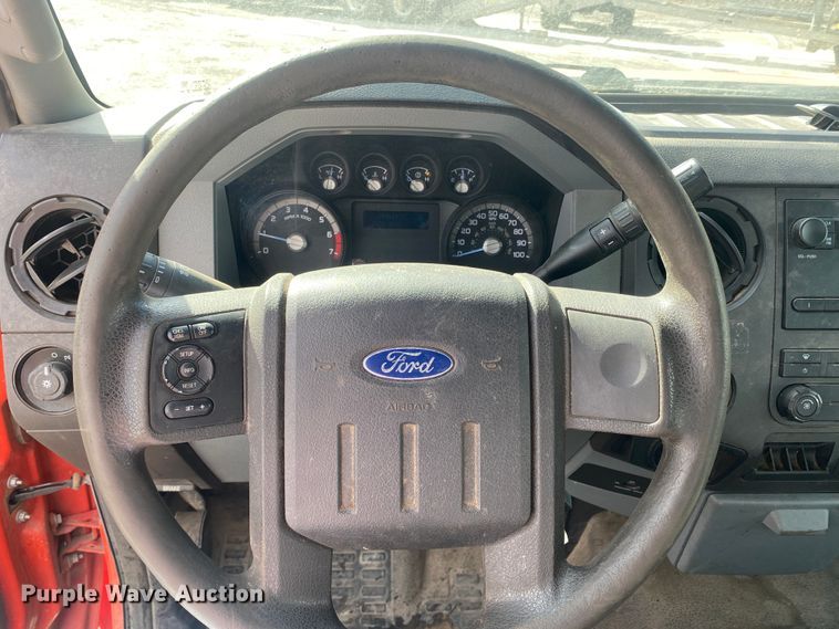 image for item DM8313 2011 Ford F250 Super Duty  pickup truck