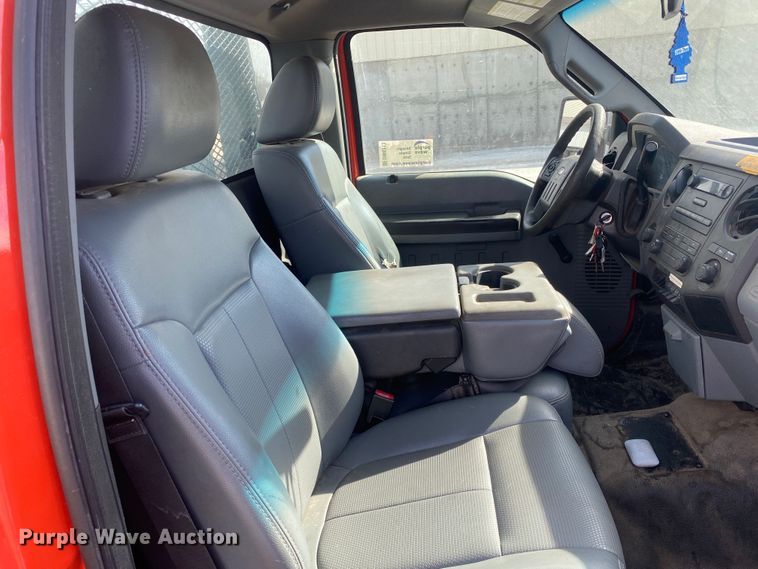 image for item DM8313 2011 Ford F250 Super Duty  pickup truck