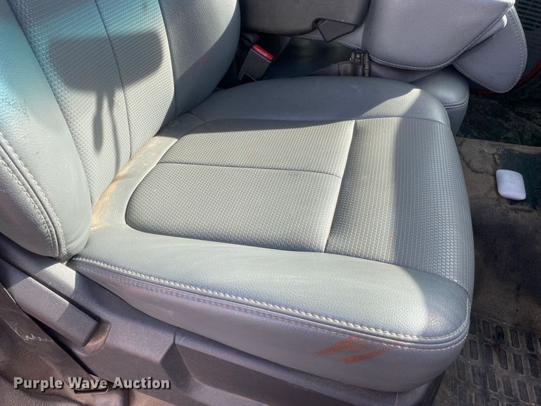 image for item DM8313 2011 Ford F250 Super Duty  pickup truck