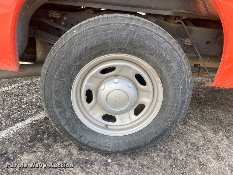 image for item DM8313 2011 Ford F250 Super Duty  pickup truck