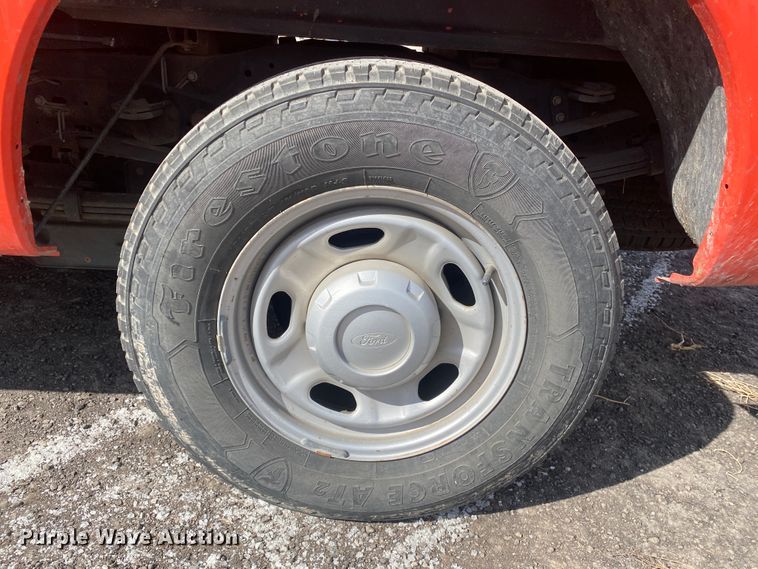 image for item DM8313 2011 Ford F250 Super Duty  pickup truck