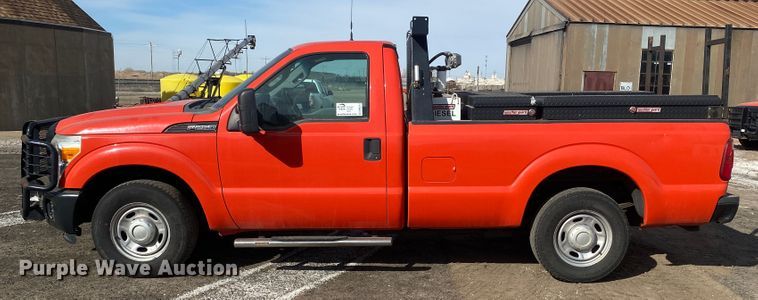 image for item DM8314 2011 Ford F250 Super Duty  pickup truck