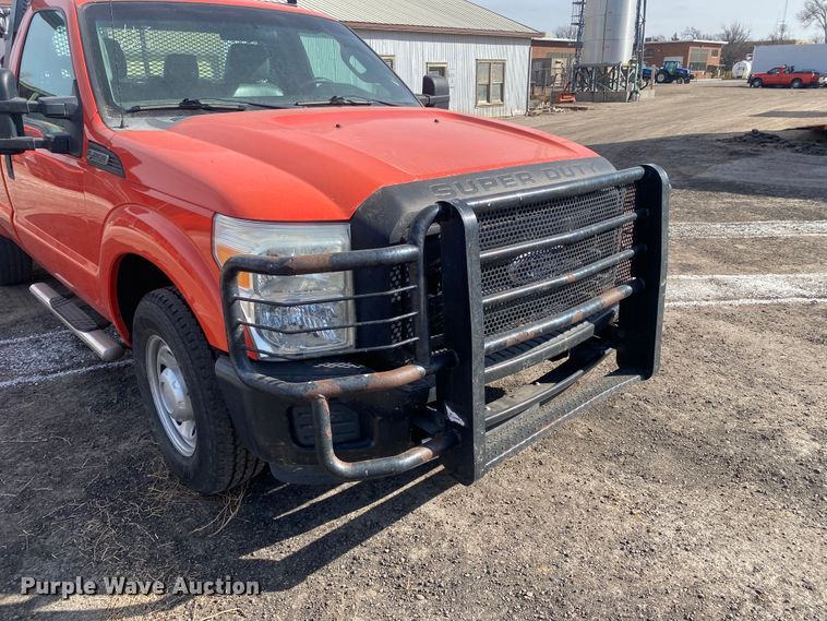 image for item DM8314 2011 Ford F250 Super Duty  pickup truck