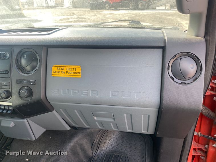 image for item DM8314 2011 Ford F250 Super Duty  pickup truck