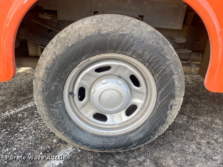 image for item DM8315 2010 Ford F250 Super Duty  Crew Cab utility bed pickup truck