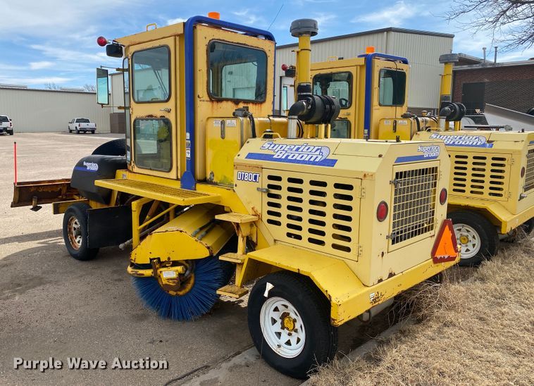 image for item DM8316 2007 Superior DT80CT  broom