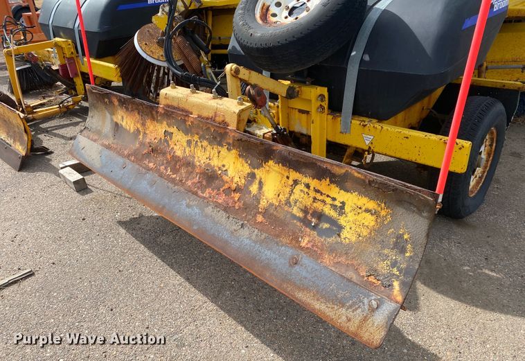 image for item DM8316 2007 Superior DT80CT  broom