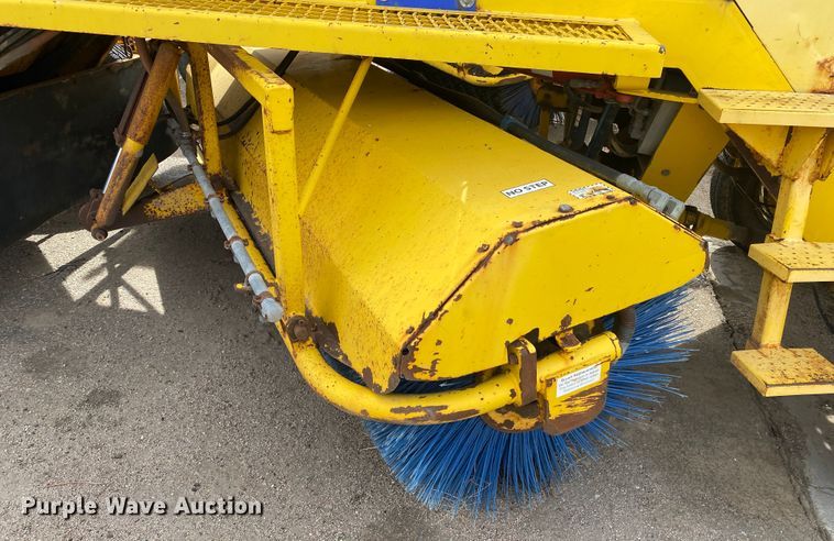 image for item DM8316 2007 Superior DT80CT  broom