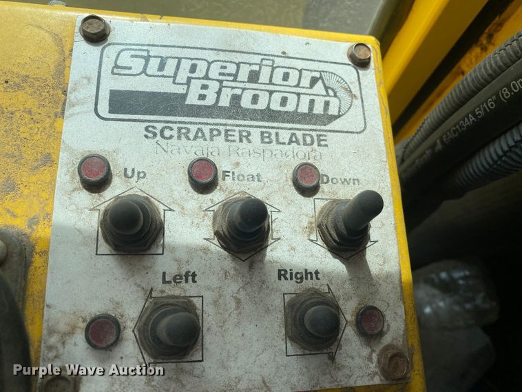 image for item DM8316 2007 Superior DT80CT  broom