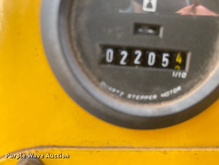 image for item DM8316 2007 Superior DT80CT  broom