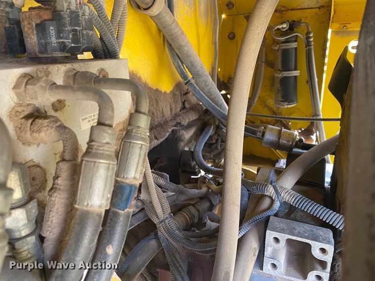 image for item DM8316 2007 Superior DT80CT  broom