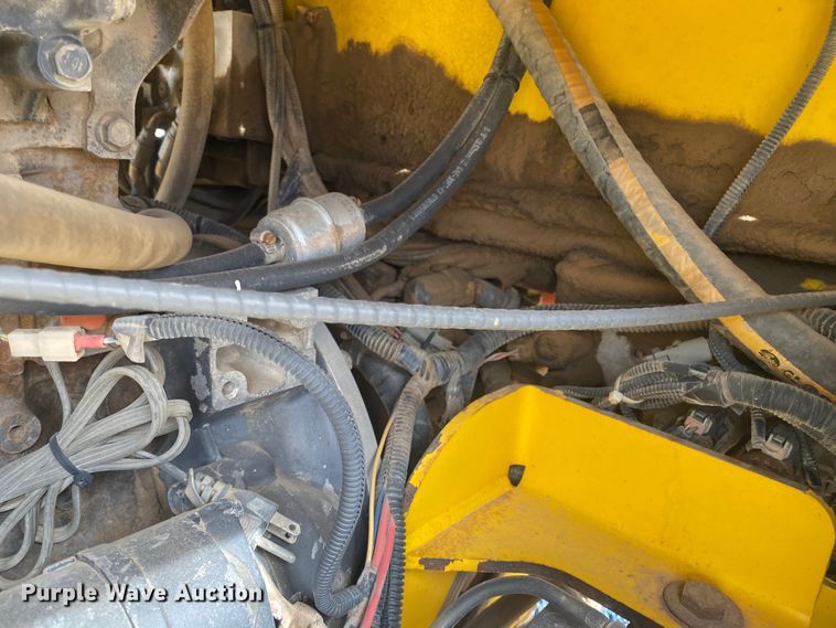 image for item DM8316 2007 Superior DT80CT  broom