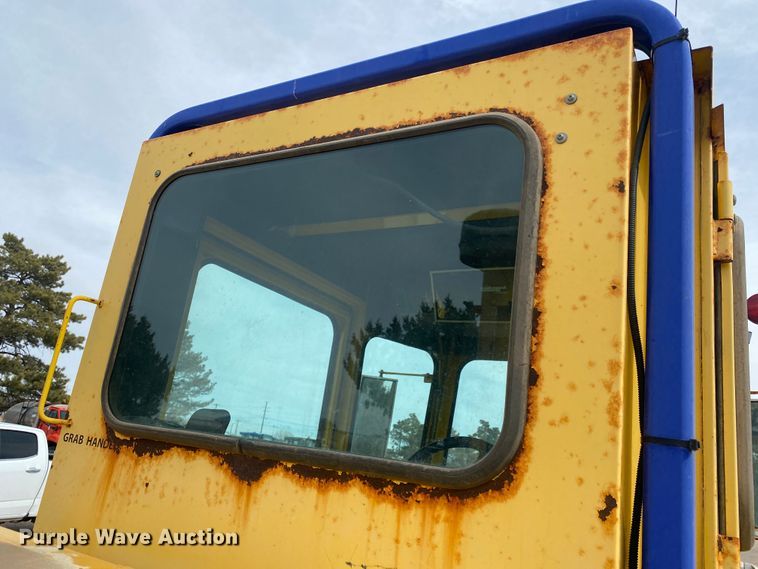 image for item DM8316 2007 Superior DT80CT  broom