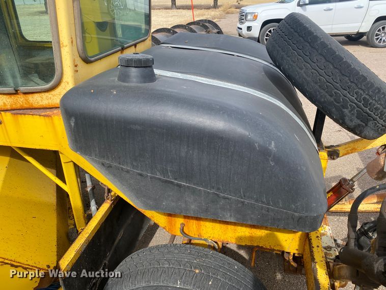 image for item DM8316 2007 Superior DT80CT  broom