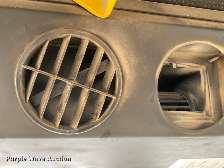 image for item DM8317 2007 Superior DT80CT  broom