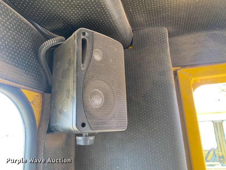 image for item DM8317 2007 Superior DT80CT  broom