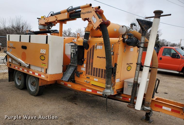 image for item IE9650 2012 Ring-o-matic 850  vacuum excavator